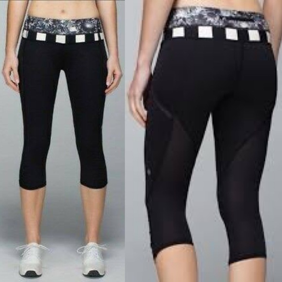 Lululemon Running Yoga Capri Crop 4 - Picture 1 of 8